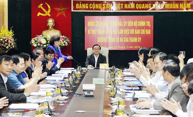 Bí thư Thành ủy Hoàng Trung Hải làm việc với Ban chỉ đạo Chương trình 04 của Thành ủy